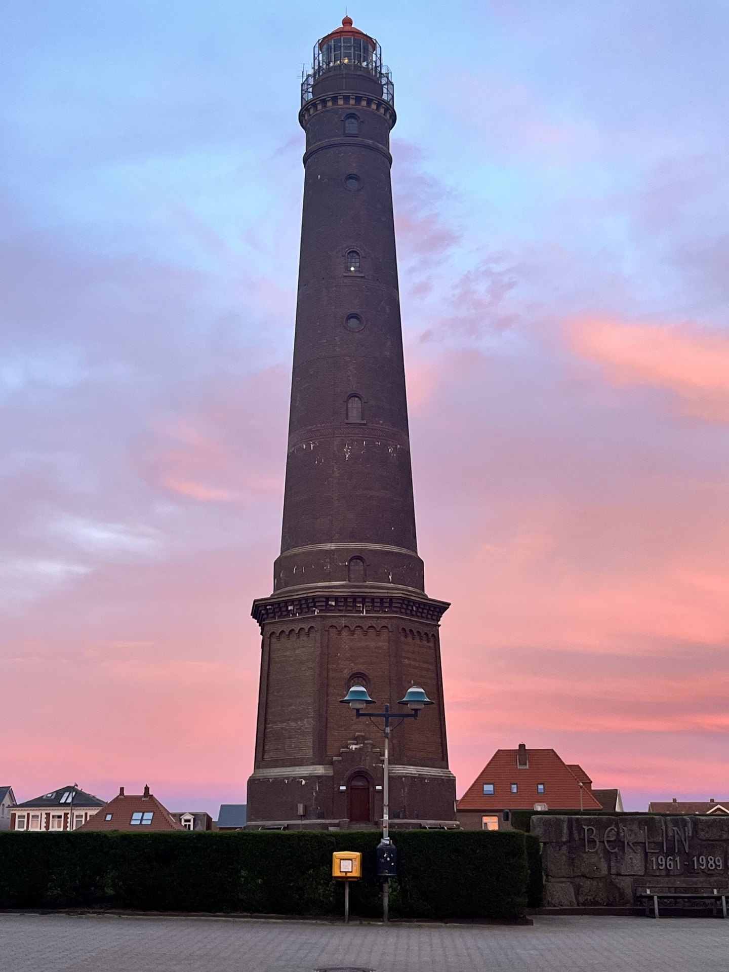 Der Neue Leuchtturm von Borkum im Abendlicht