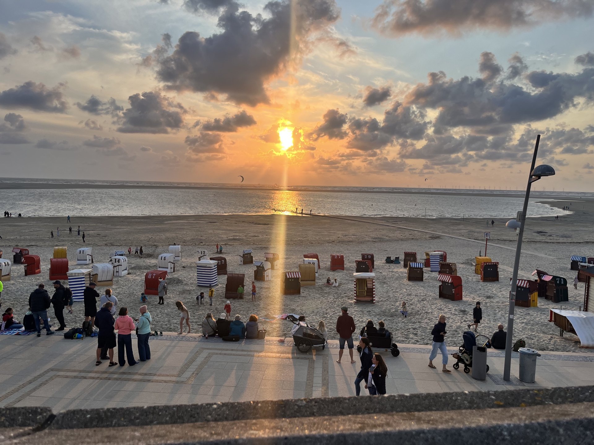 Sonnenuntergang am Strand von Borkum